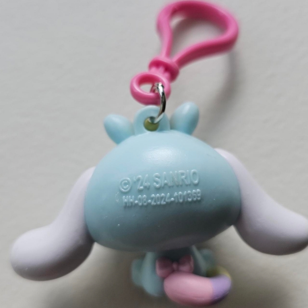 Cinnamoroll Keychain - Picture 2 of 3